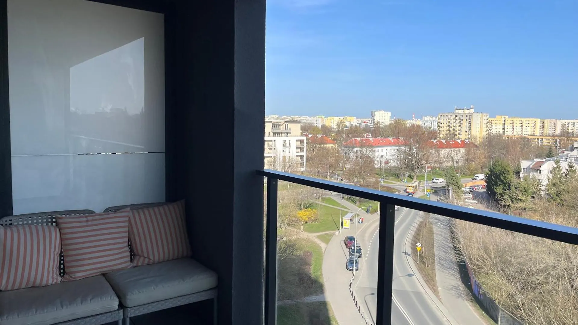Warsaw Airport Wyscigi - City And Green View Apartment With Underground Garage 0*,